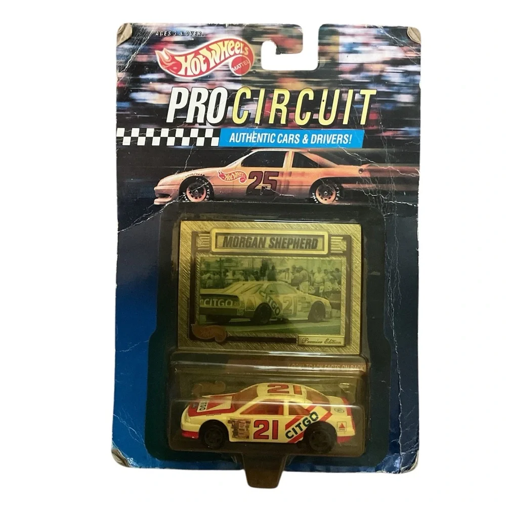 Assorted Die-Cast Racing Cars Collection - Picture 9 of 14